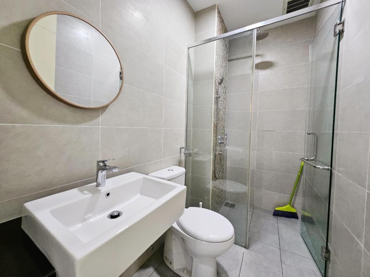 Penthouse Atlantis 12 Pax Malacca