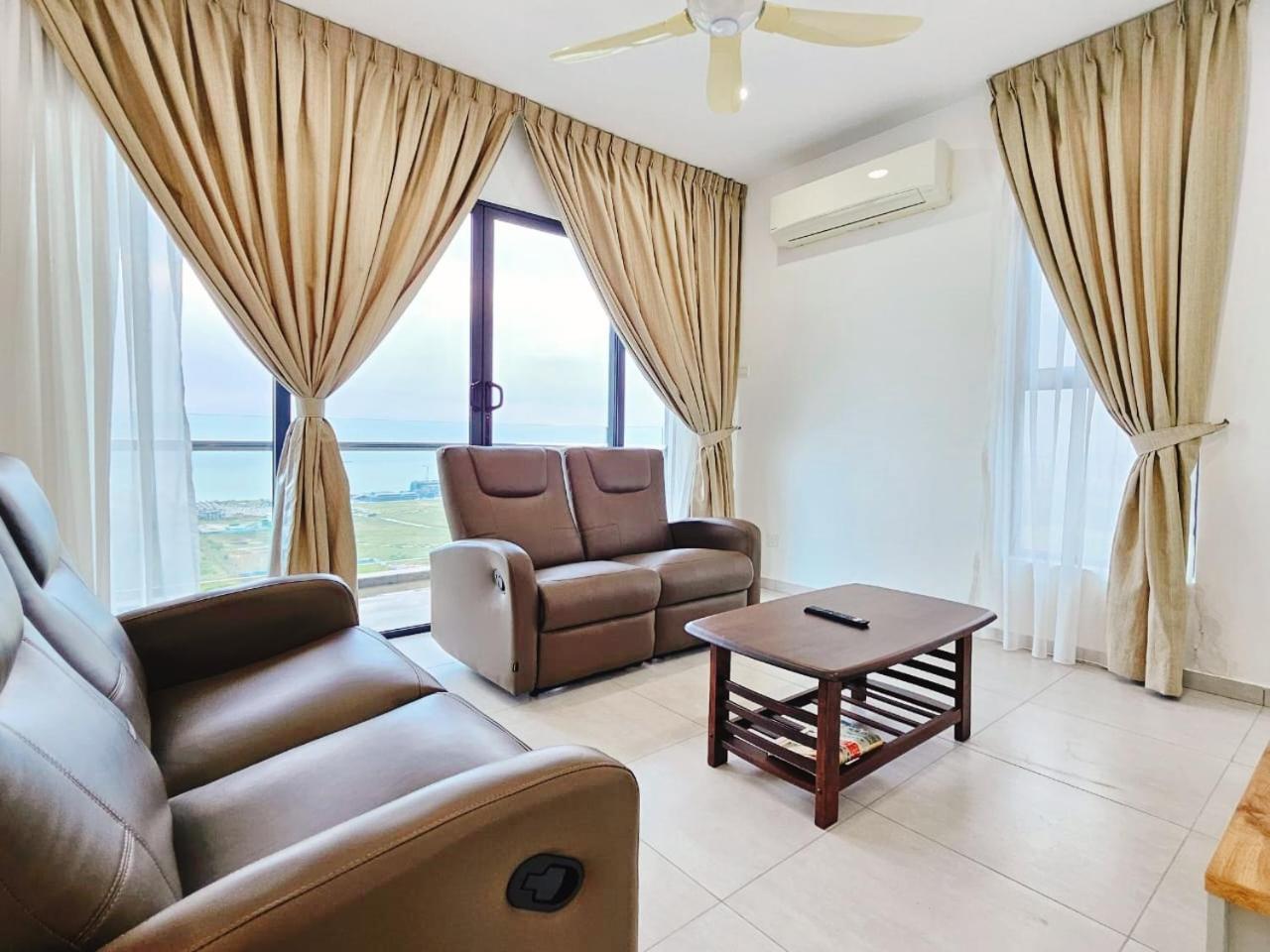 Penthouse Atlantis 12 Pax Pangsapuri