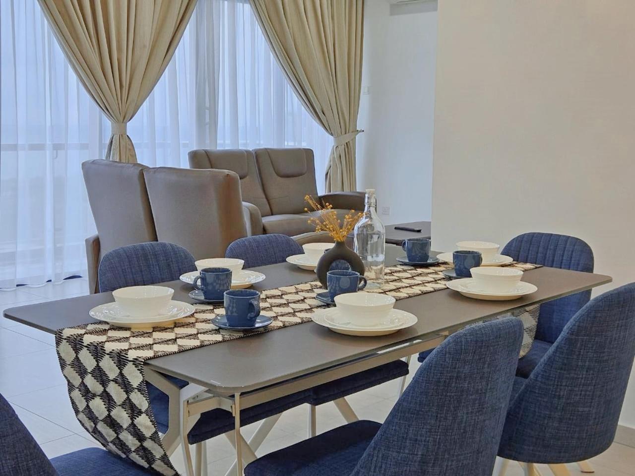 Penthouse Atlantis 12 Pax Pangsapuri *